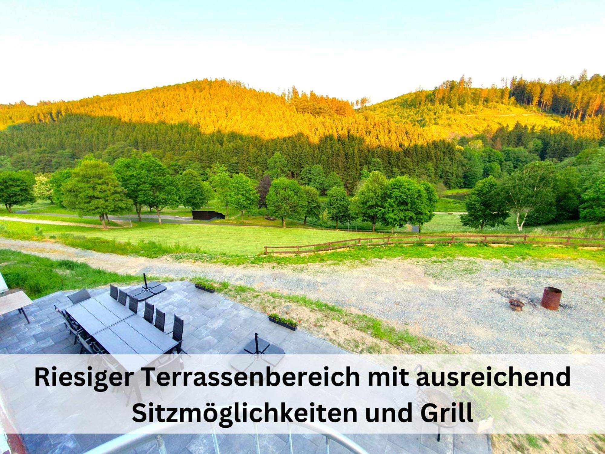 Ferienhaus Grimme - 350M2, 18 Betten - Mit Indoorspielplatz, Pool, Grosser Terrasse, Grill, Sauna, Kicker, Dart, Uvm - Ideal Fuer Familien Schmallenberg Exterior photo